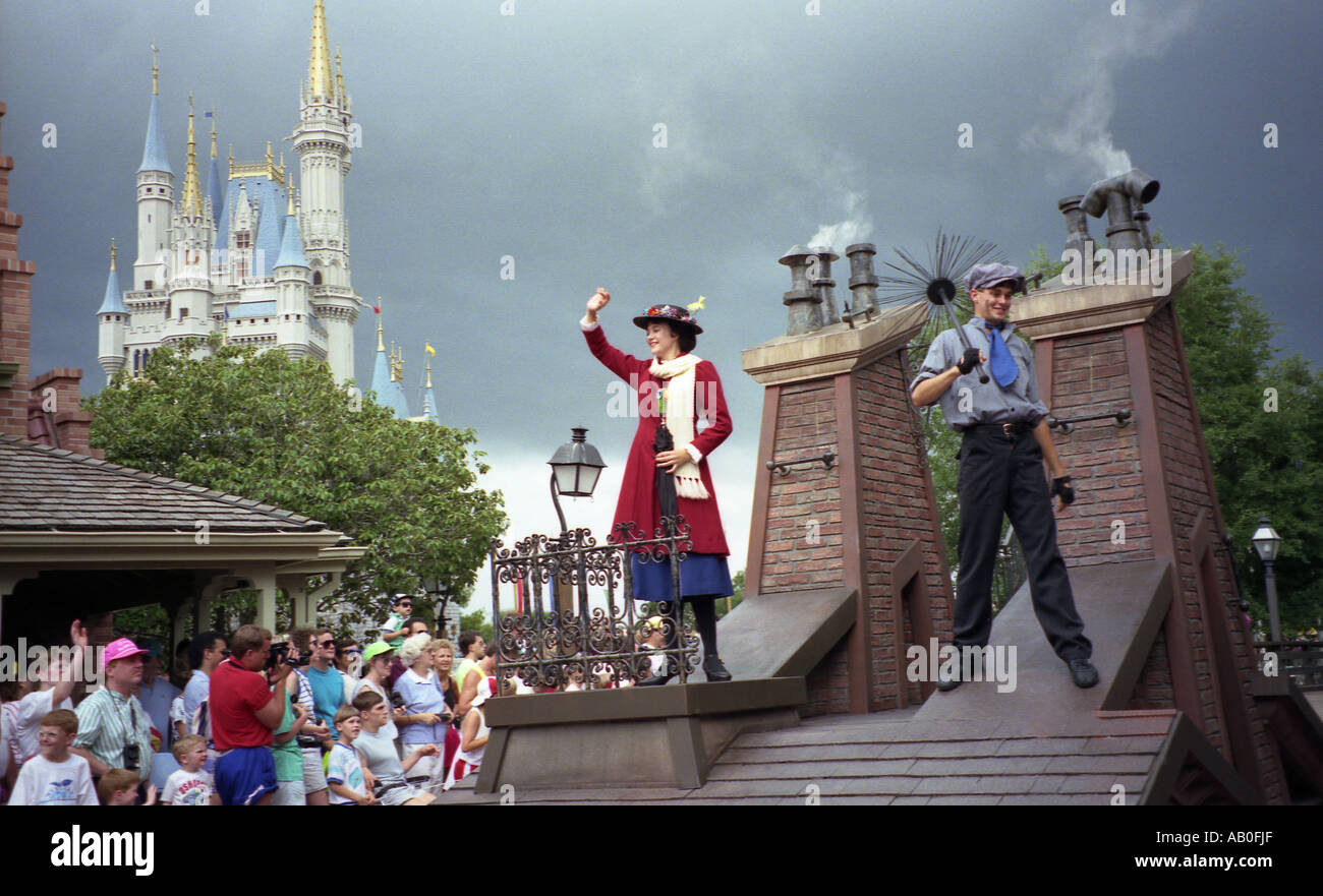 Mary Poppins Schwimmer in der Main Street Parade auf der Disney Magic Kingdom in Florida. Stockfoto