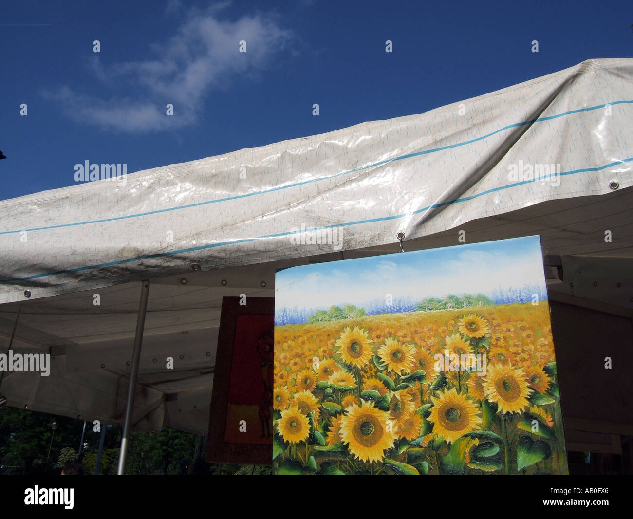 Sonnenblumen Gemälde zum Verkauf auf Markt Stockfoto