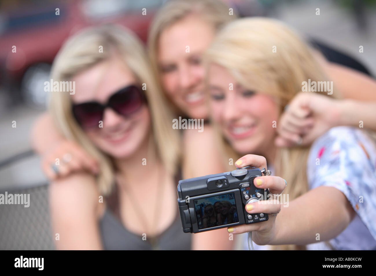Gruppe von Freundinnen nehmen ein Selbstporträt Stockfoto