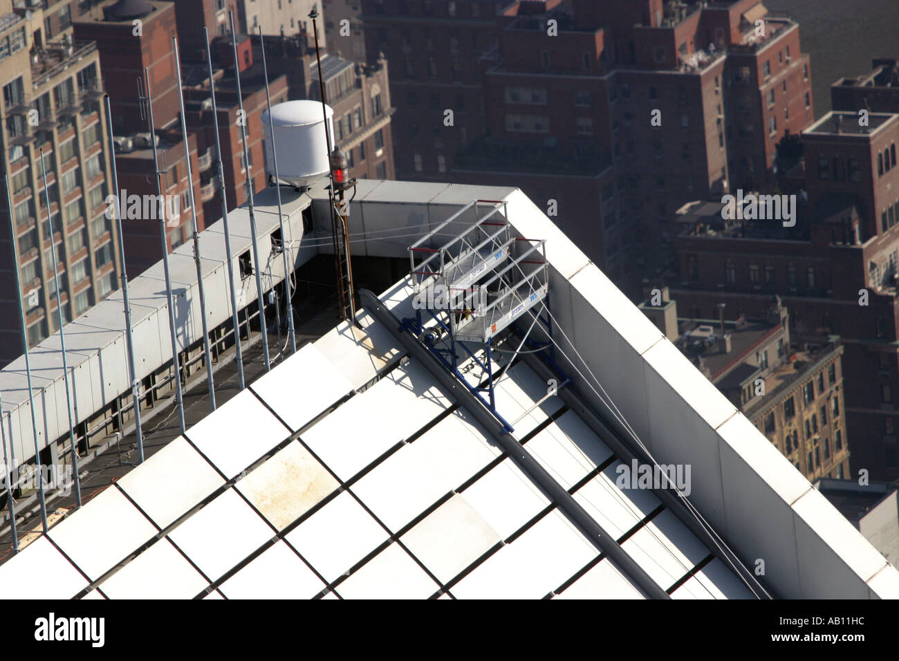 Luftaufnahme von Gerüsten auf Citicorp Building befindet sich in New York City, New York, Vereinigte Staaten von Amerika Stockfoto