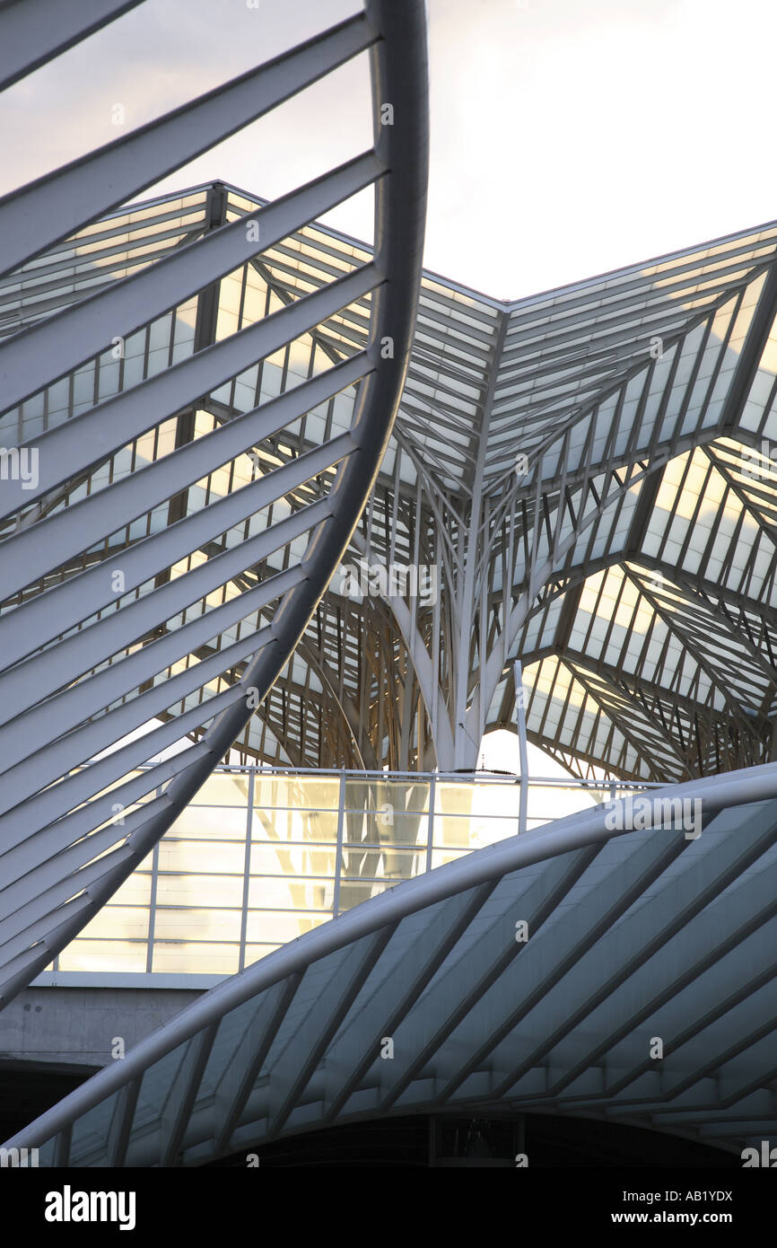 Bahnhof Oriente von Santiago Calatrava, Parque Das Nacoes Park, Lissabon, Portugal Stockfoto