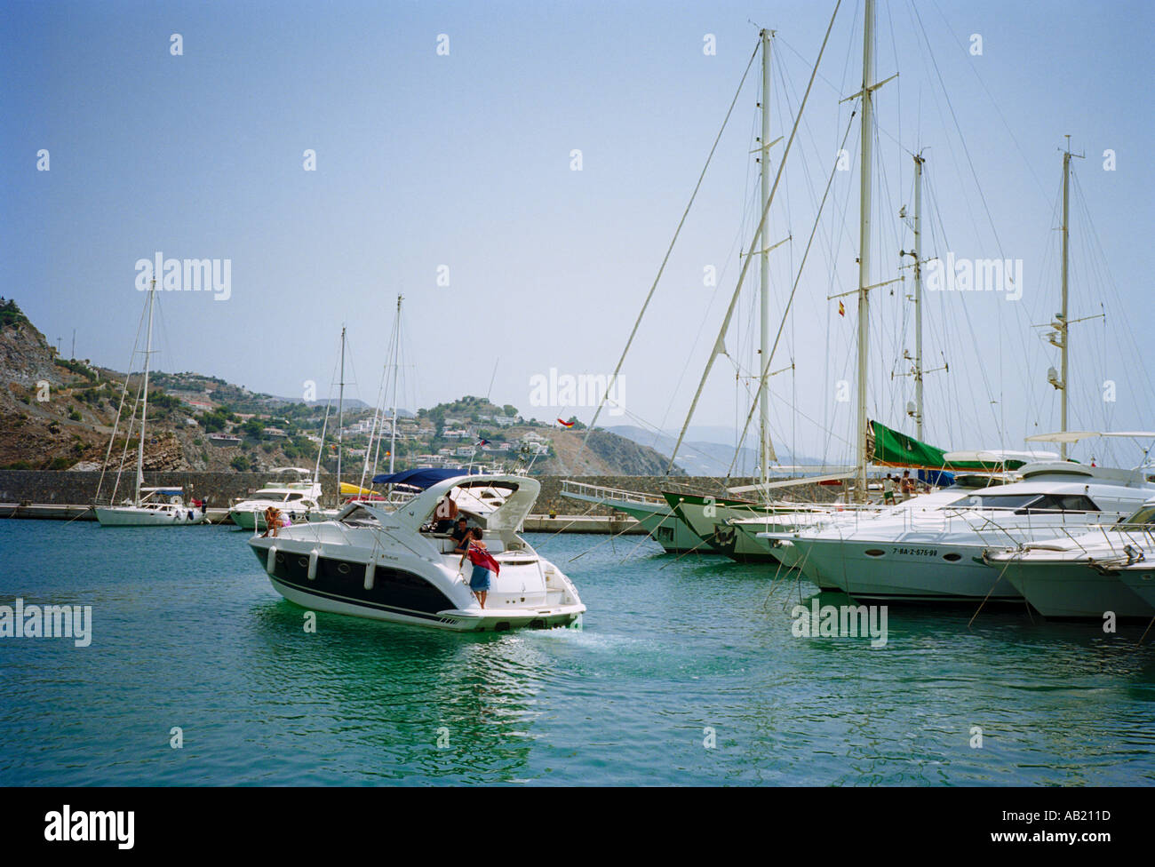 Der Yachthafen von Puerto del Este - Provinz Malaga, Andalusien, Spanien Stockfoto