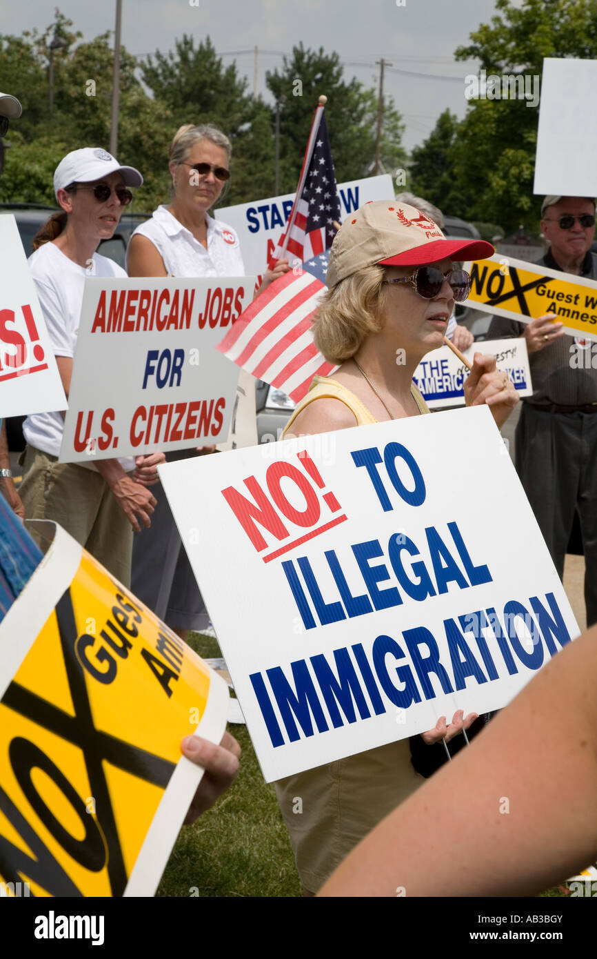 Demonstration gegen illegale Einwanderung Stockfoto