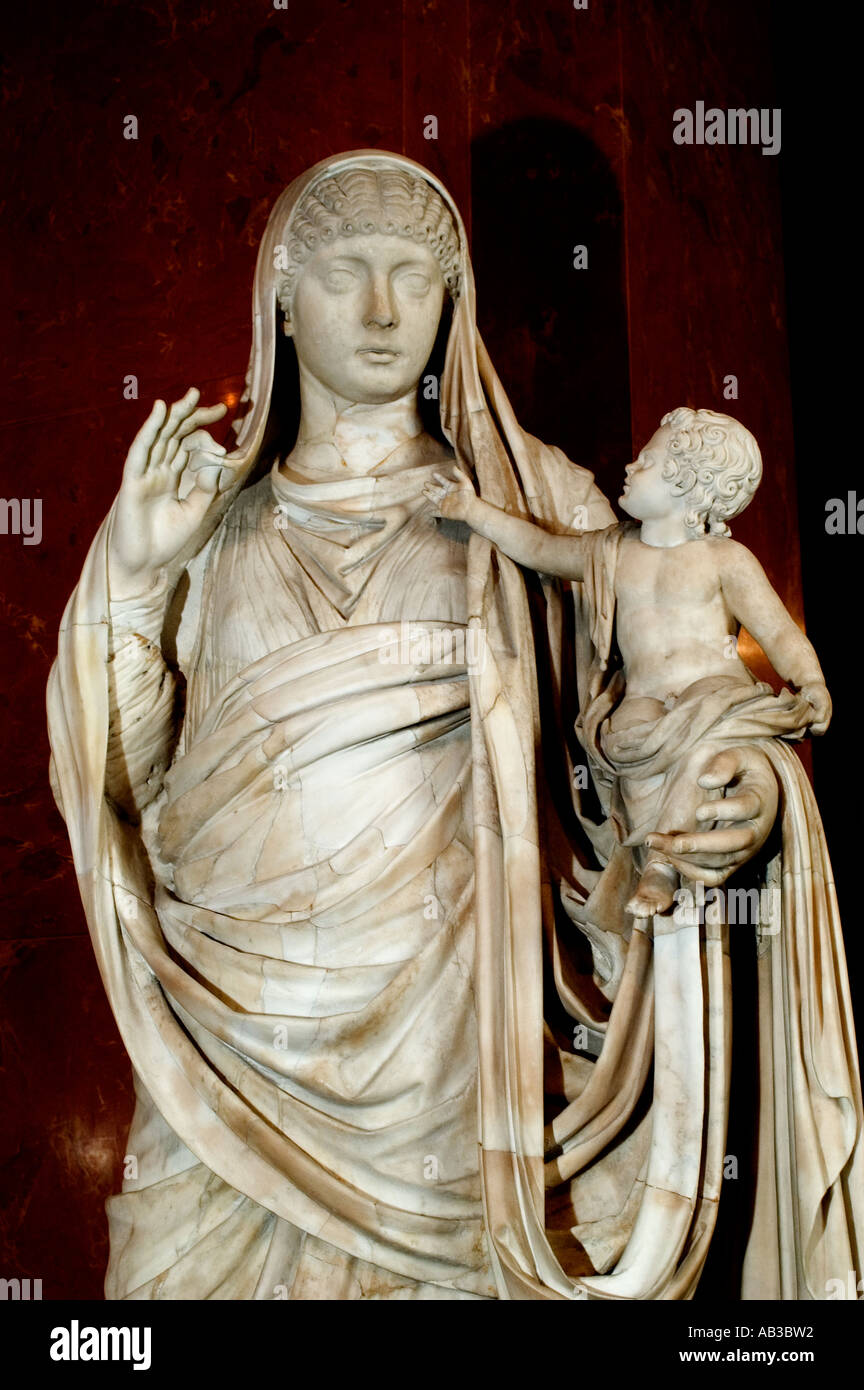 Kaiserin Messalina, Frau des Kaisers Claudius, Britannicus, 45 n. Chr. Rom römischen holding Stockfoto
