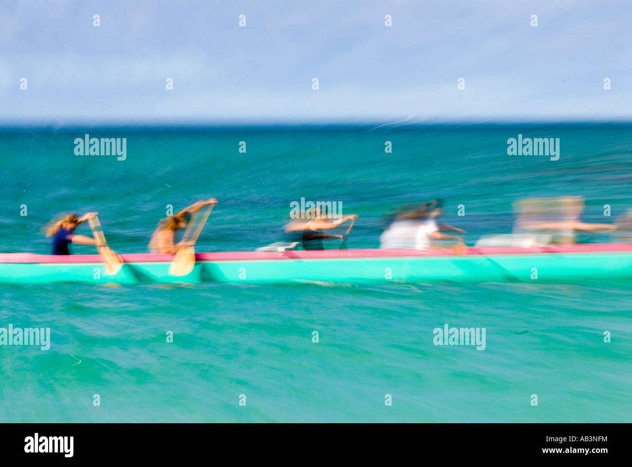 Outrigger Kanu Paddler, Kailua Bay, Oahu, Hawaii Stockfoto