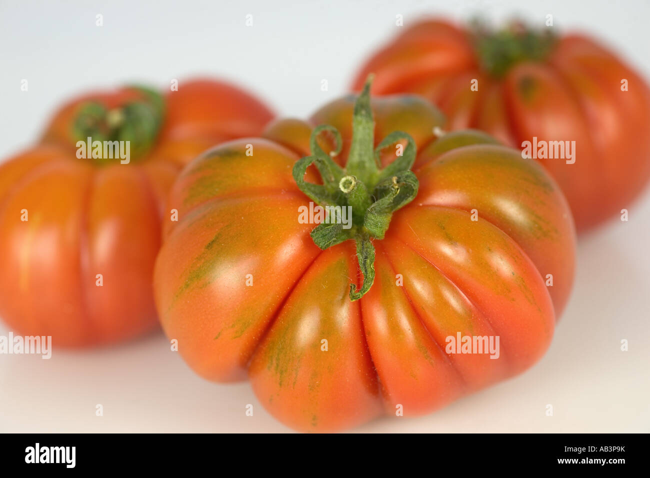 Gerippte italienische Urtomaten Stockfoto