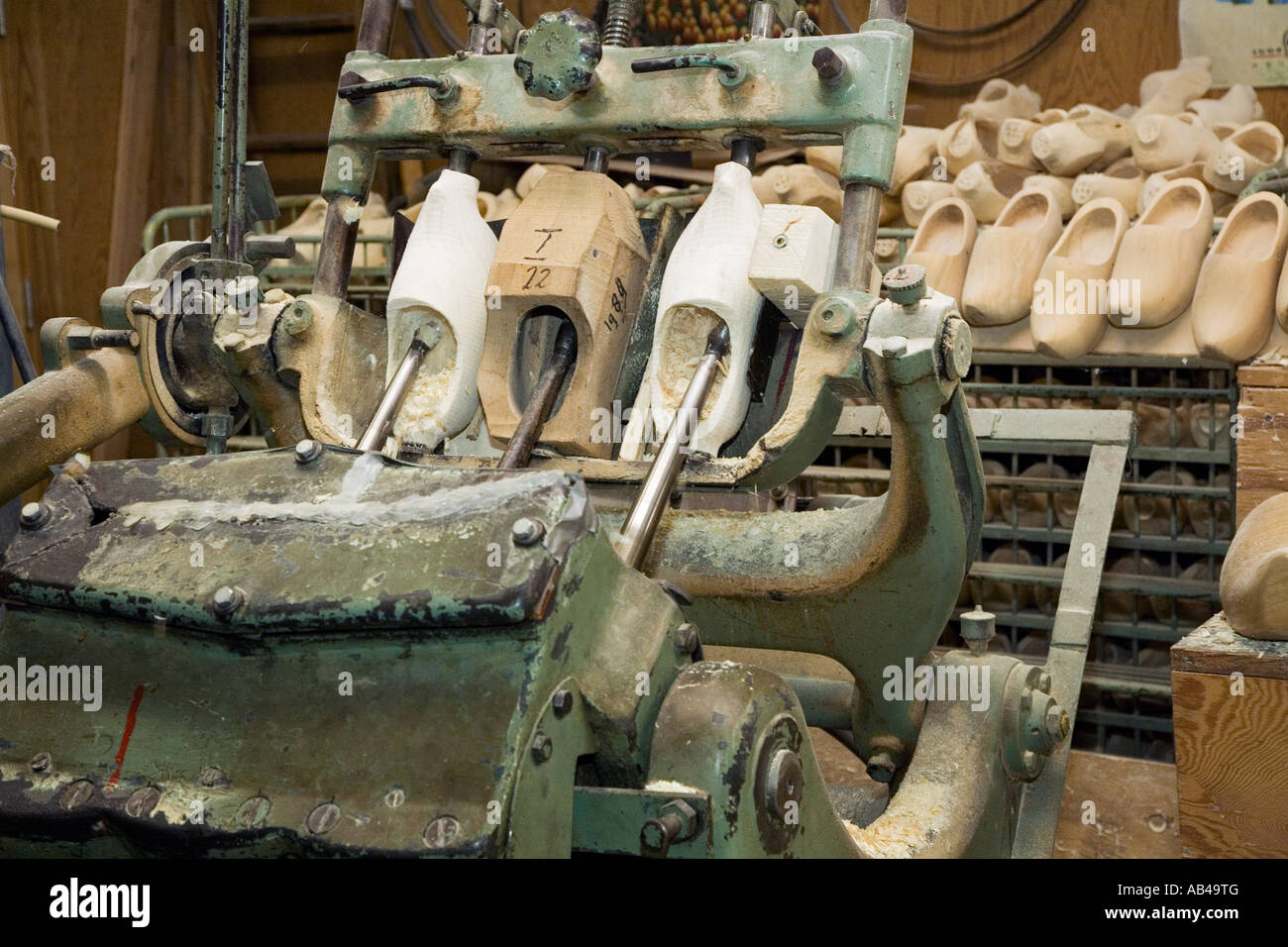 Holzschuh-Produktion in Holland Michigan Stockfoto