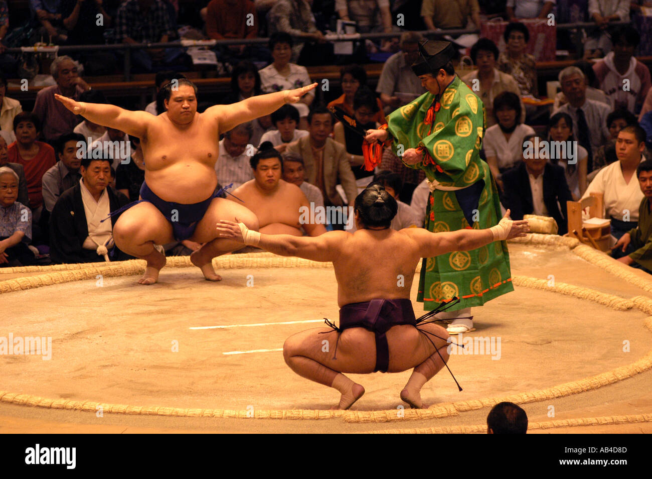 Sumo-Ringer während eines Sumo-Turniers in Nagoya, Japan Stockfoto