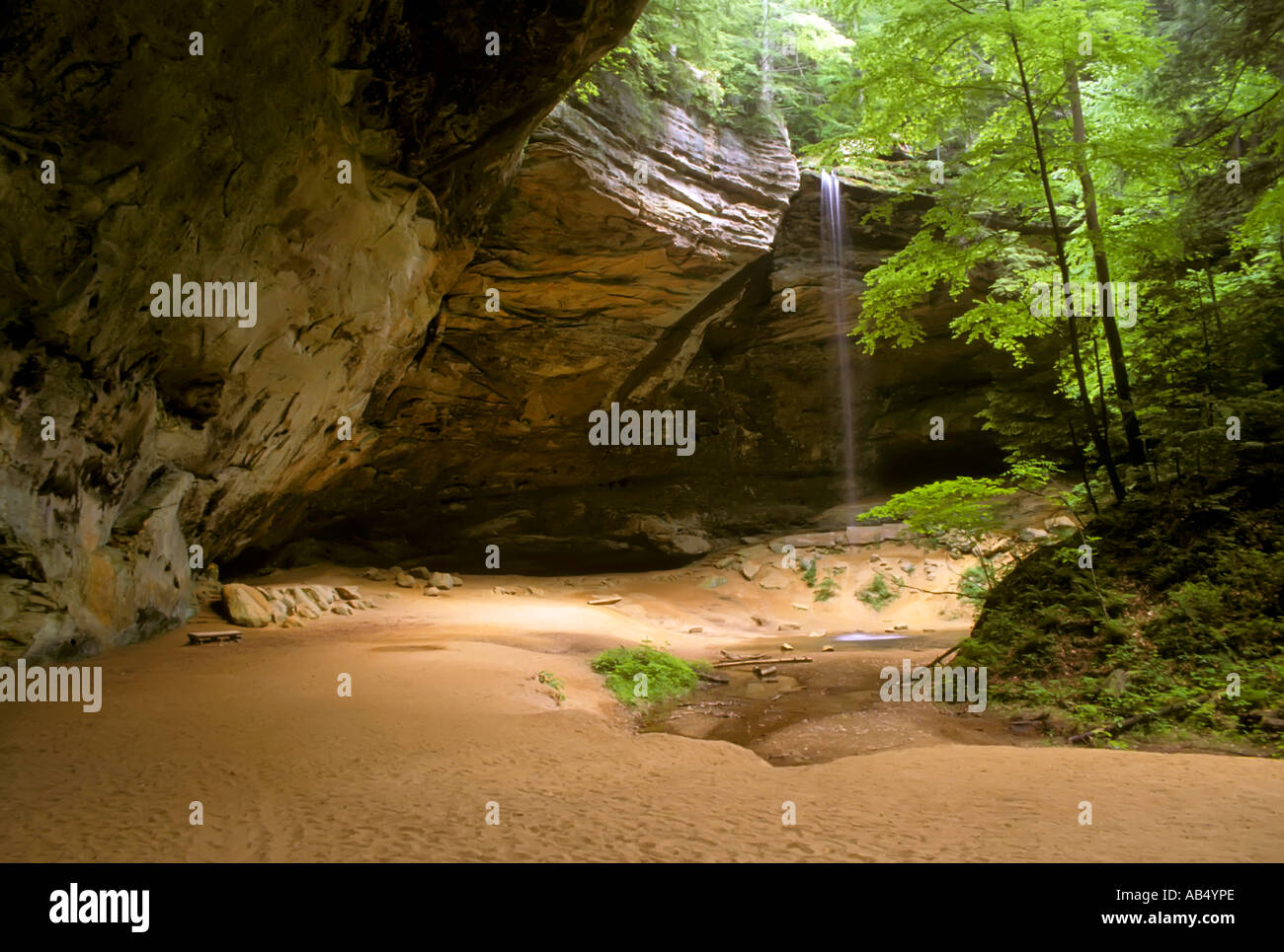 Wasserfälle bei Ash Höhle malerische Wasserfälle bei Hocking Hills State Park Ohio OH Stockfoto