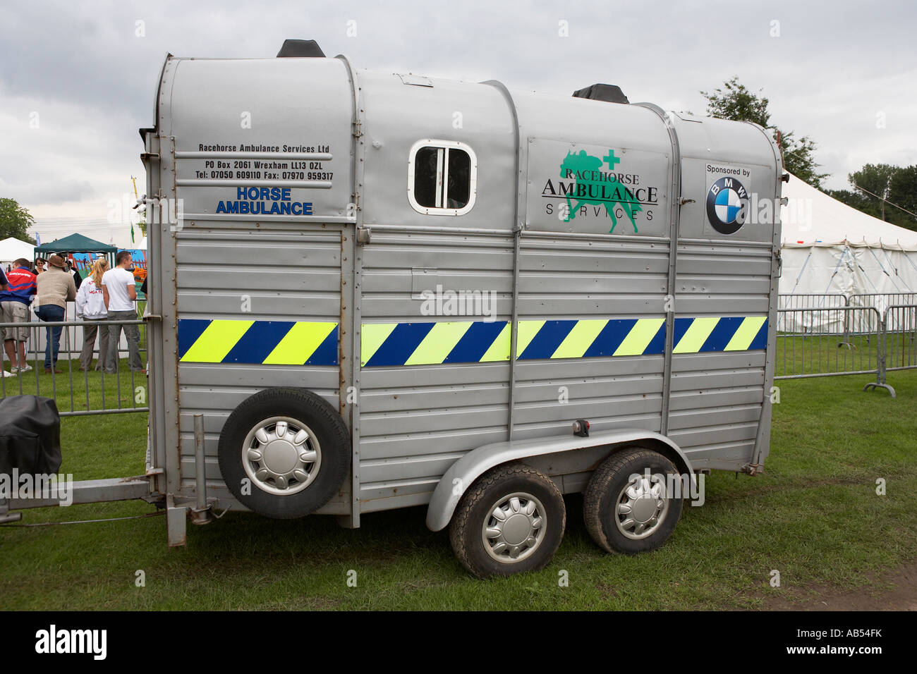 Rennpferd Krankenwagen West Mids landwirtschaftliche zeigen Shrewsbury Shropshire England uk Stockfoto