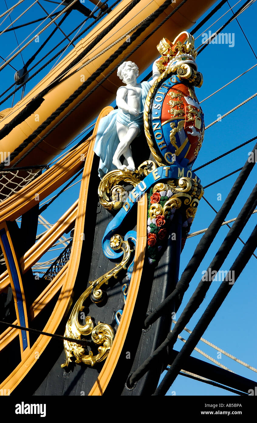 Galionsfigur auf Admiral Lord Nelsons Flaggschiff HMS Victory Portsmouth historischer Dockyard Hampshire England UK Stockfoto