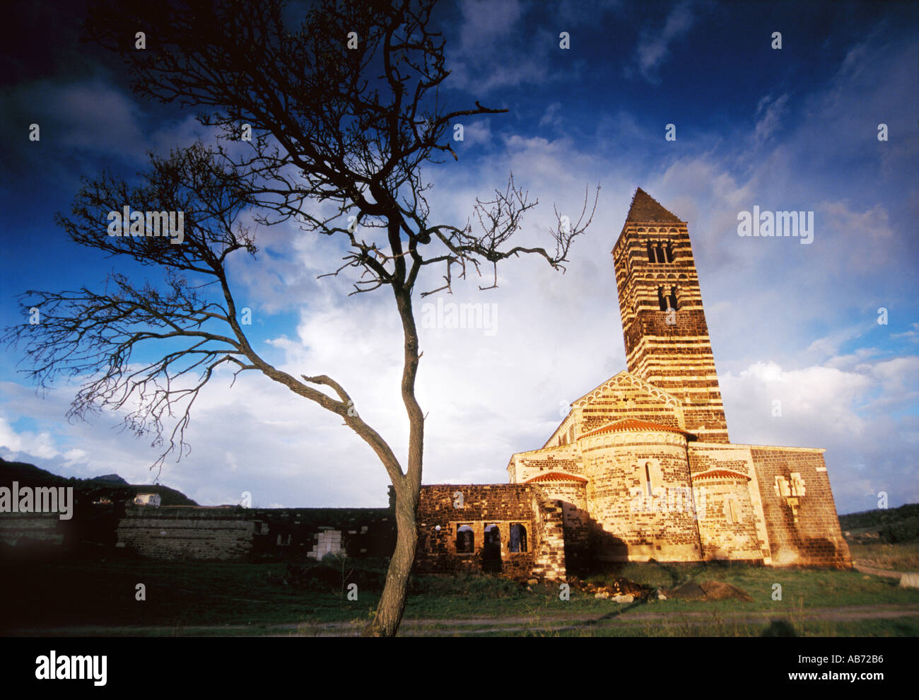 Italien-Sardinien Insel Santissima Trinità Saccargia Roman Kirche Kloster Stockfoto