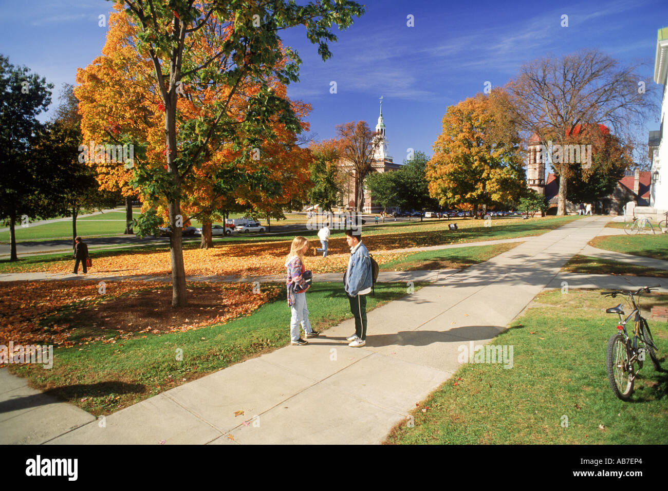 Studenten auf dem Campus der Ivy League am Dartmouth College in Hanover (New Hampshire) Stockfoto