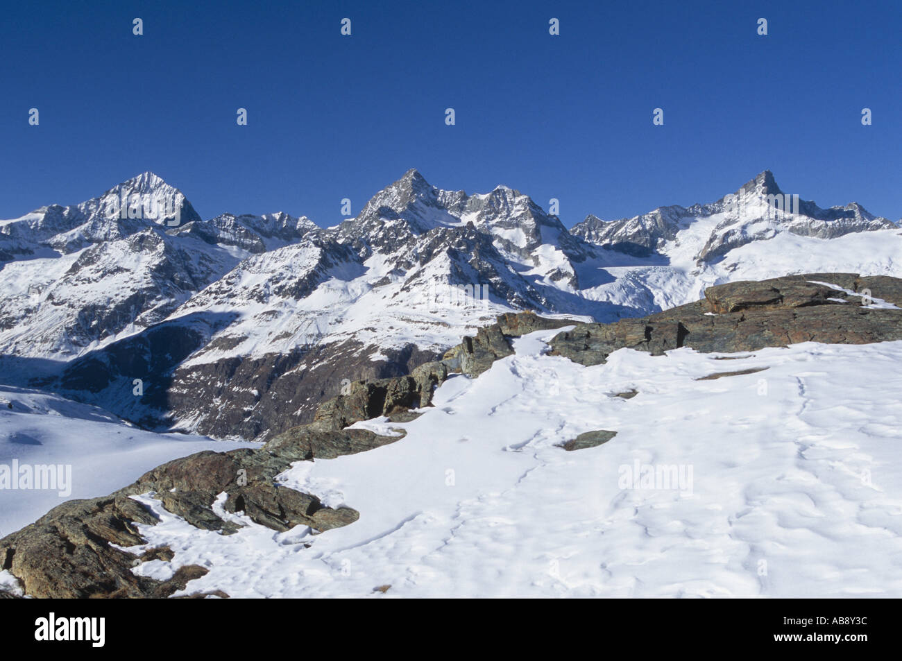 Obergabelhorn, 4063 m, Wellenkuppe, 3903 m, Zinalrothorn 4221 m, Dent Blanche 4356 m, Blick vom Rotenboden, Schweiz, Walliser Stockfoto