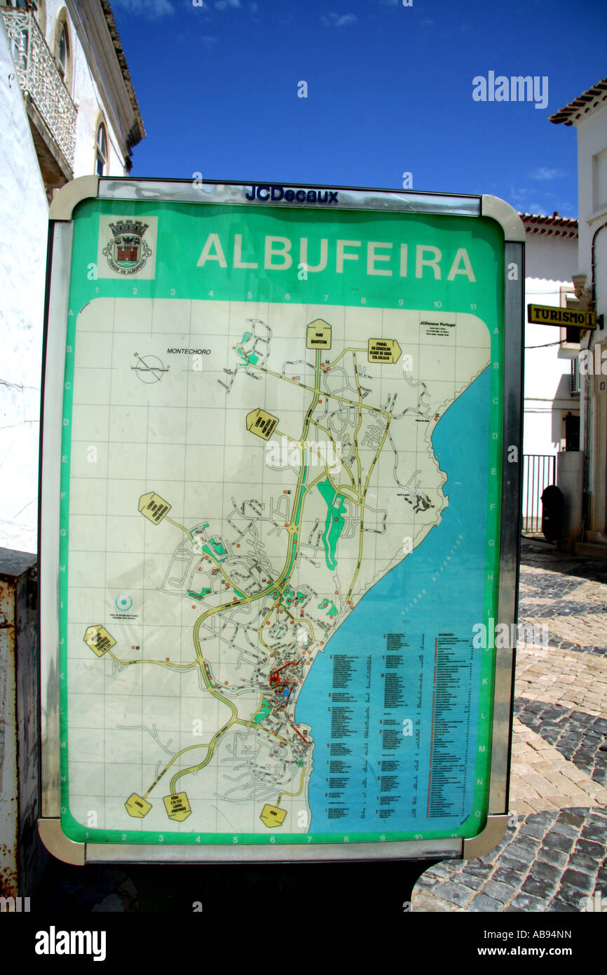 Öffentliche Karte von Albufeira, alte Stadt, Algarve, Portugal, Europa EU Stockfoto
