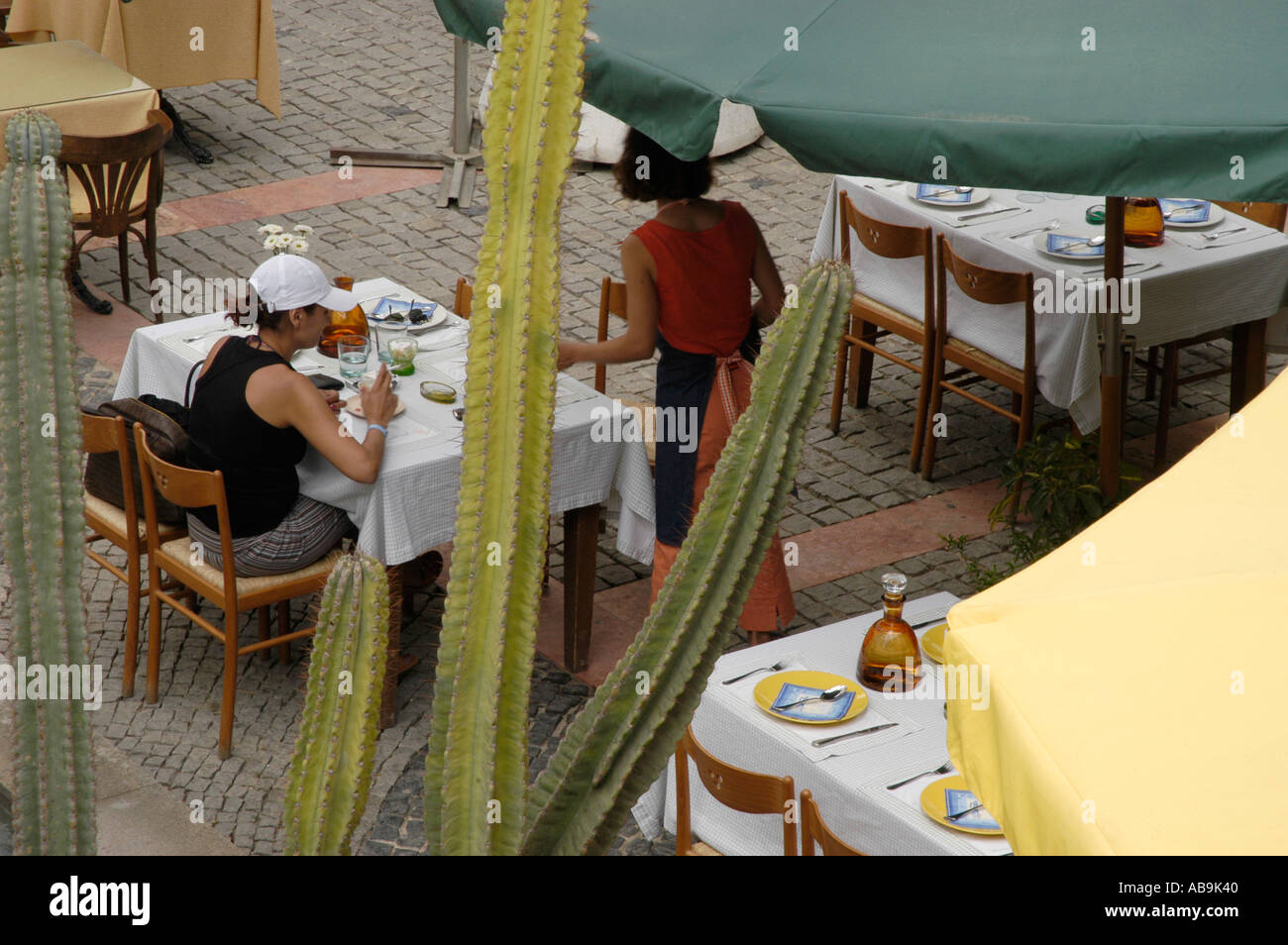 Café im modernen Einkaufszentrum in Bodrum in der Türkei Stockfoto