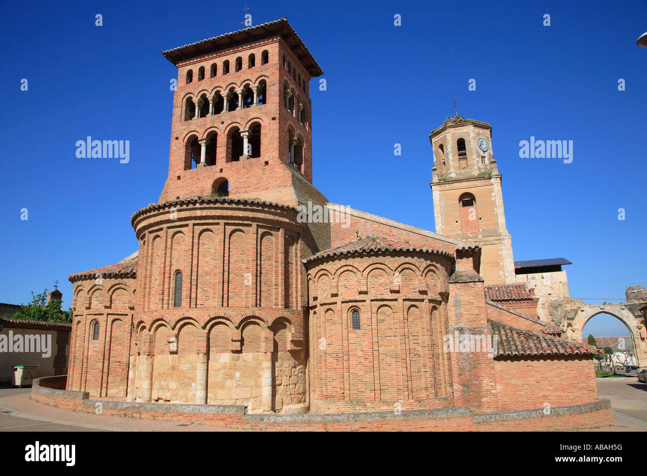 Spanien Castilla Leon Sahagun Iglesia de San Tirso Kirche Stockfoto