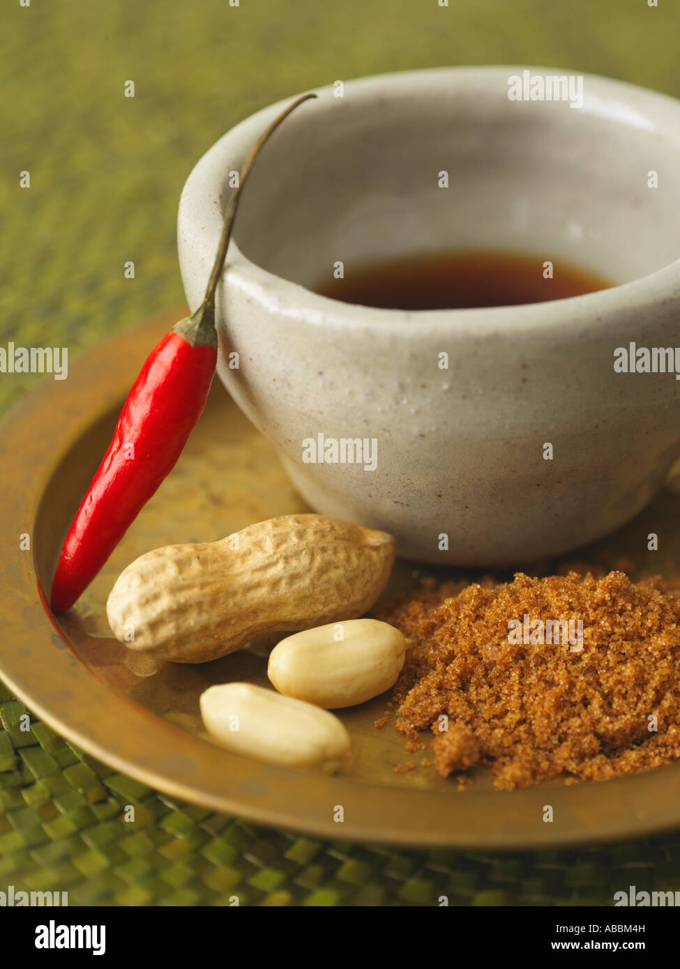 Indonesische Geschmack Zutaten: Erdnuss, Chile, Braunzucker, Sojasauce Stockfoto