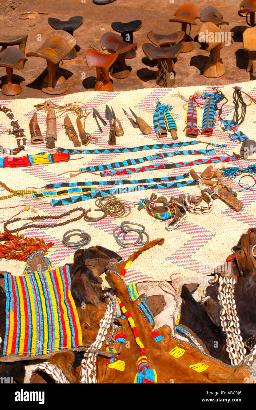 Auswahl an Produkten auf dem Markt der Keyafer Äthiopien Stockfoto
