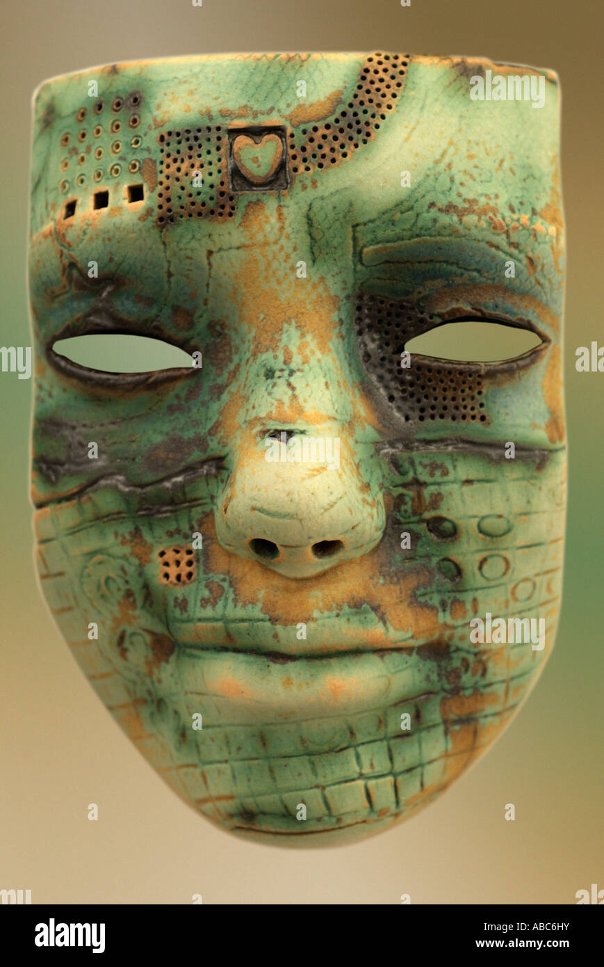 Gesicht Maske Porträt menschlichen Antlitz 3d Ausdruck expressiver Stimmung inspirierte Arbeit Wesen Geist taktile Objekt organische Lebenskraft pat Stockfoto