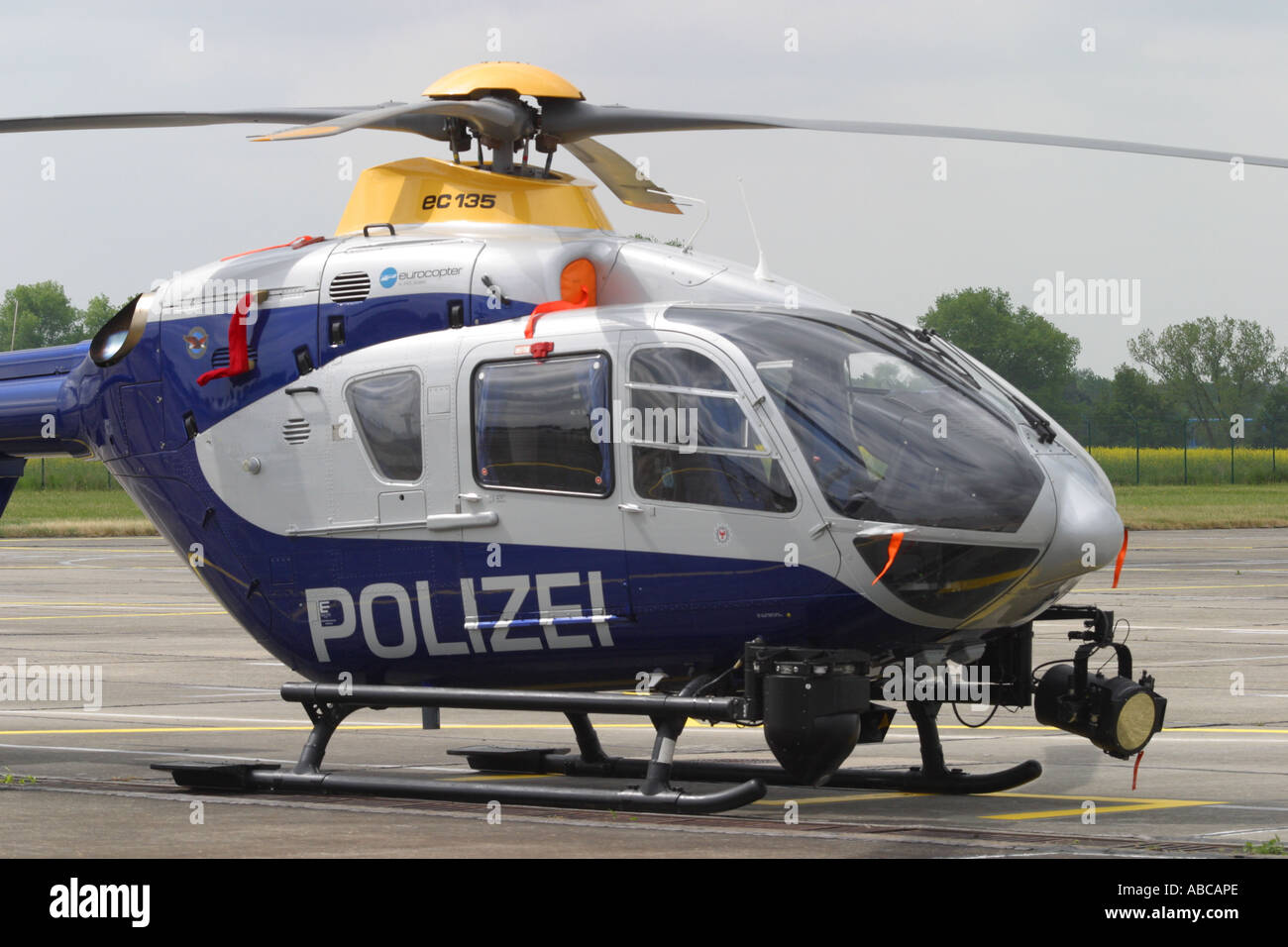 Deutsche Polizei Polizei Eurocopter EC-135 Beobachtung und Patrouille Hubschrauber Stockfoto