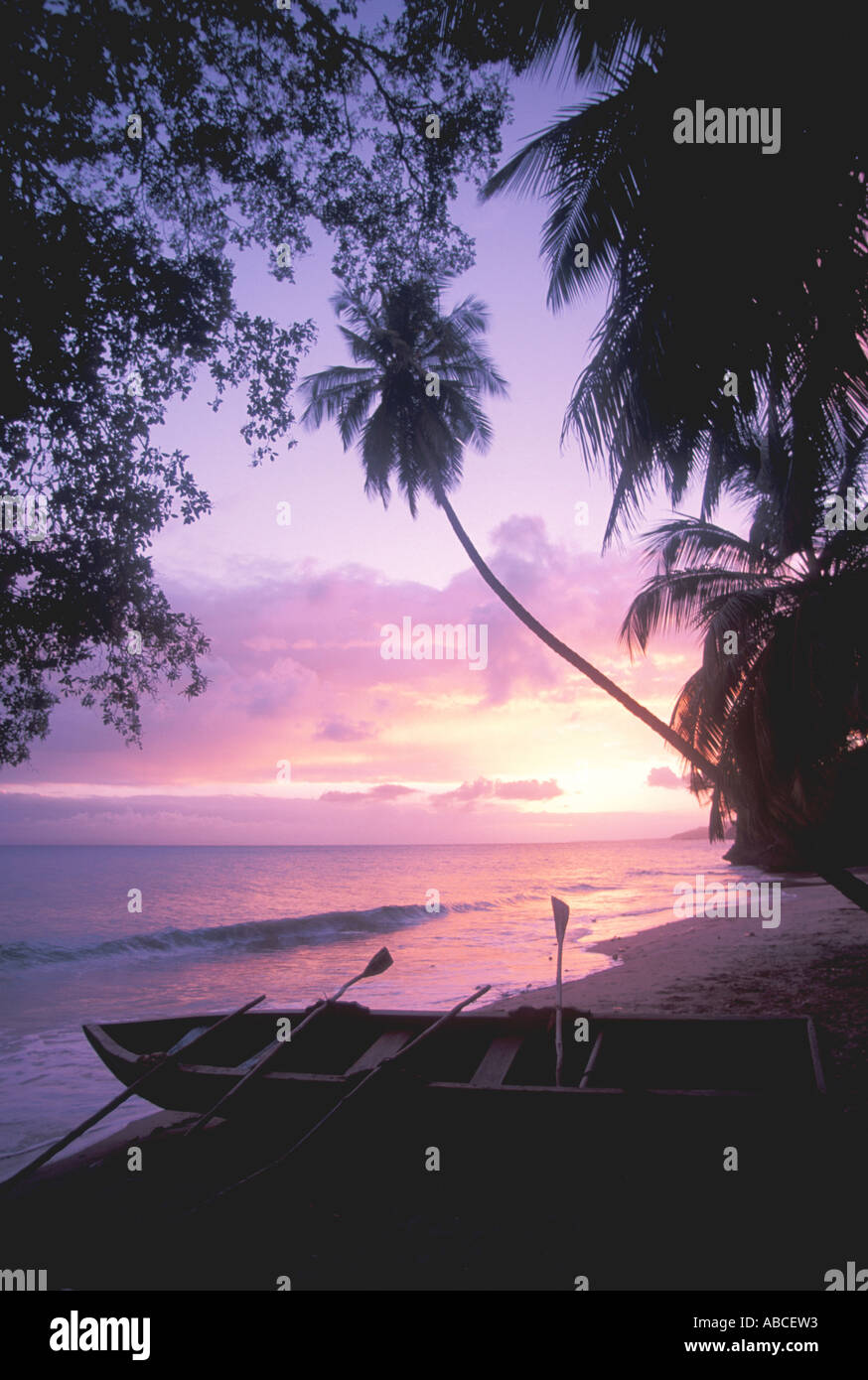 Halbinsel Samana Dominikanische Republik Strand Angeln Boot Silhouette Sonnenuntergang Stockfoto