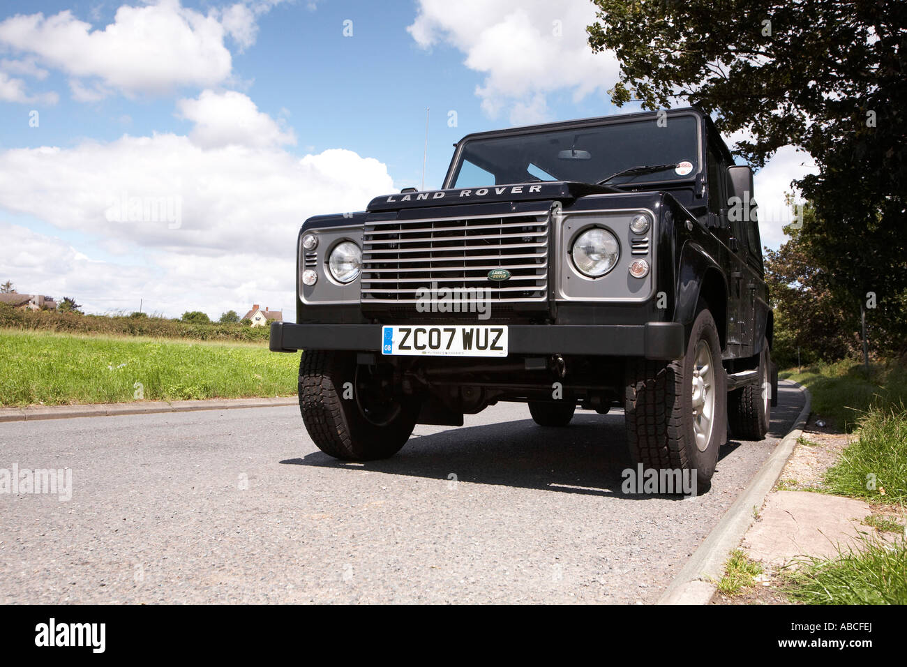 Land Rover Defender 2007 Modell abgestellt Stockfoto