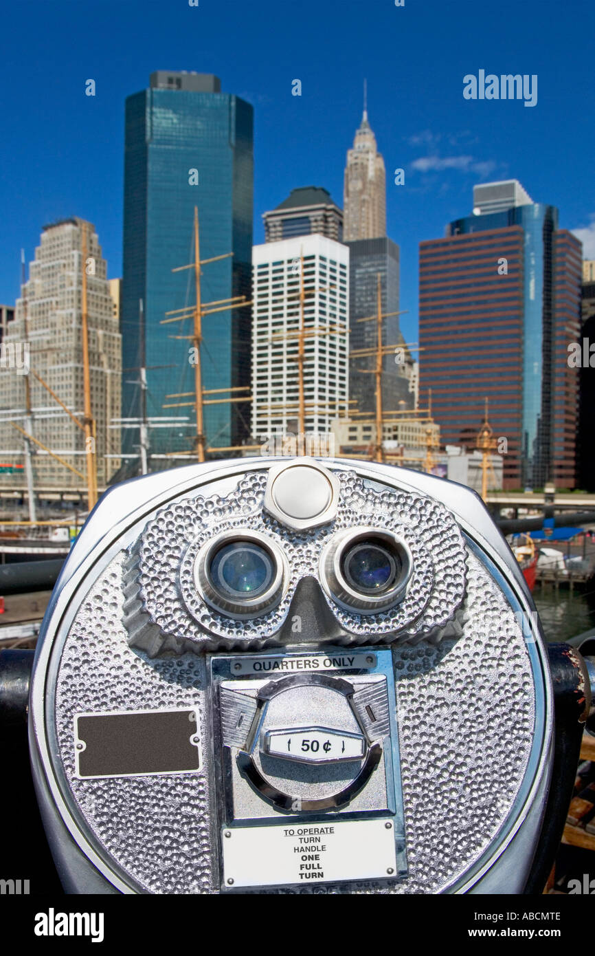 Fernglas, Blick auf die Skyline von New york Stockfoto