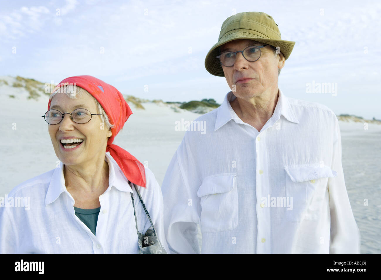 Älteres Paar am Strand Stockfoto