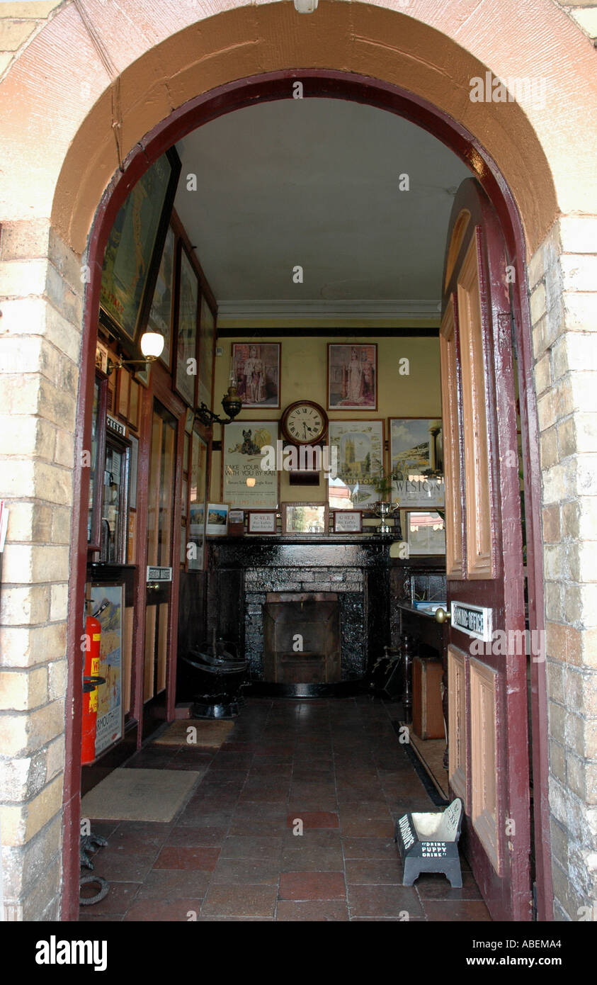 Highley Bahnhof Eingang auf die Severn Valley Dampf Eisenbahn England UK Stockfoto