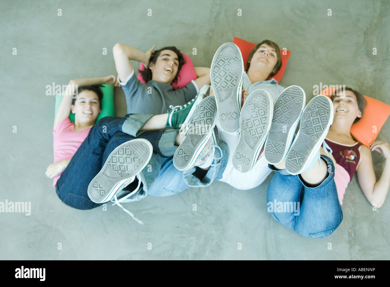 Teen girls feet soles Fotos und Bildmaterial in hoher Auflösung Alamy