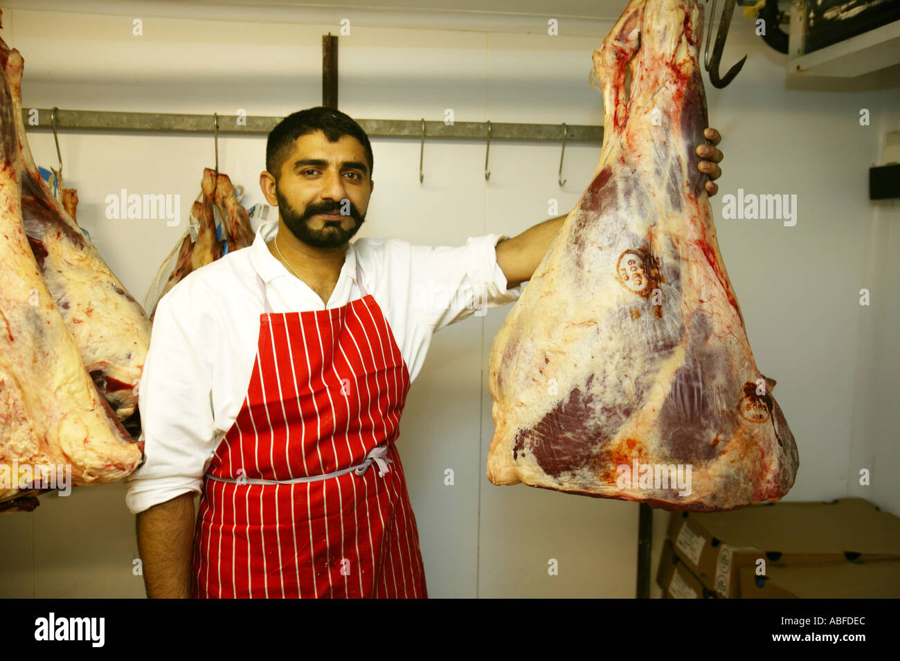 Halal butcher Fotos und Bildmaterial in hoher Auflösung Alamy