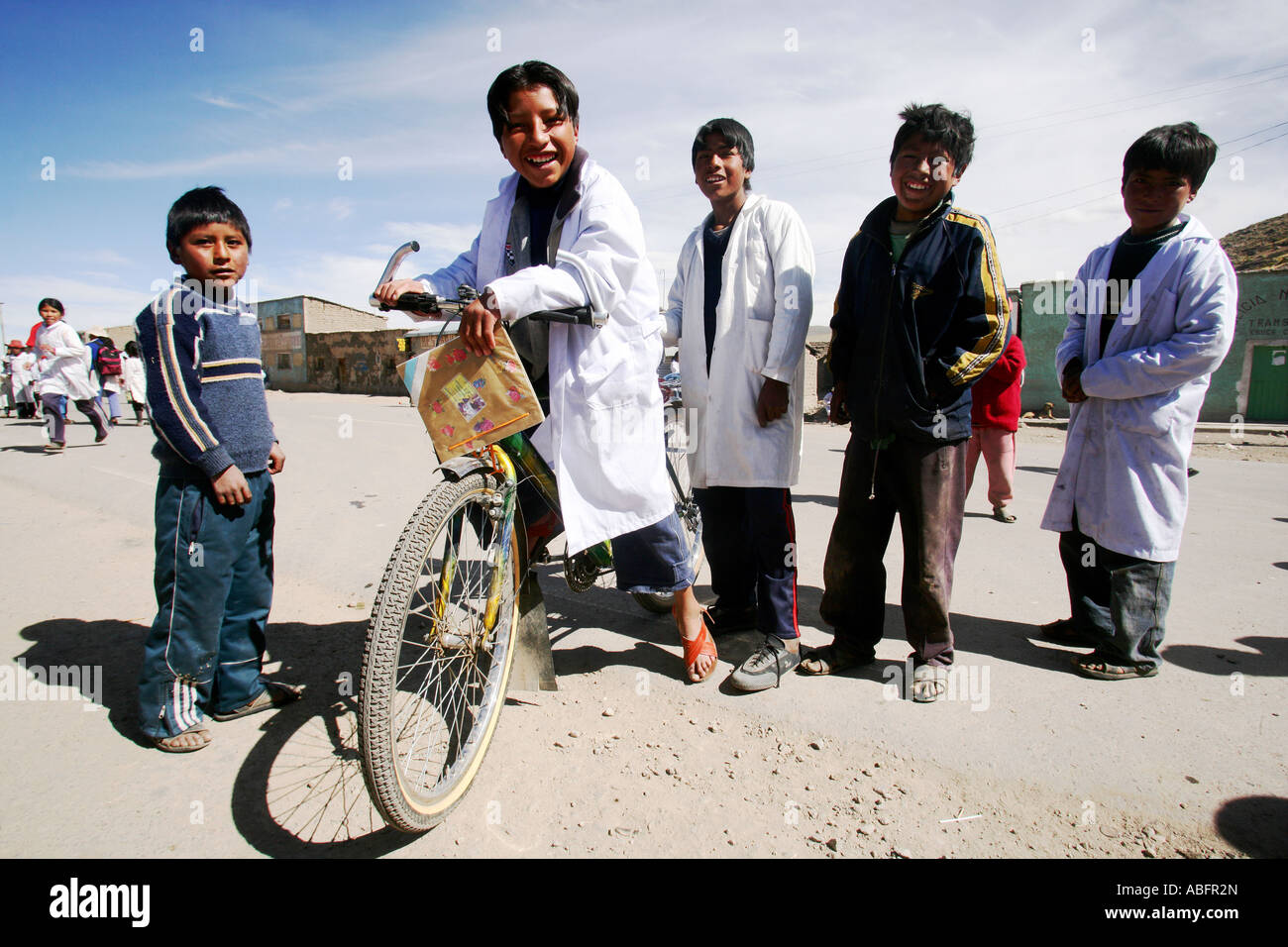 Das jährliche Fistenkampffest der Interdorfs, das als Tinku in Macha Bolivien bekannt ist. Stockfoto