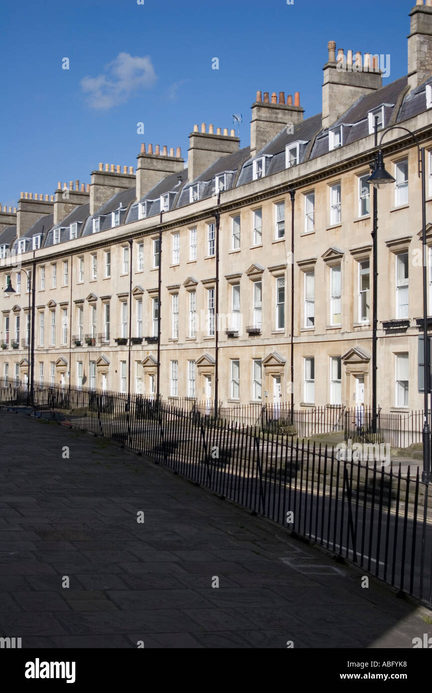 Reihe von typischen georgianischen Stadthäusern in Bath Spa, Somerset, England, Europa. Stockfoto