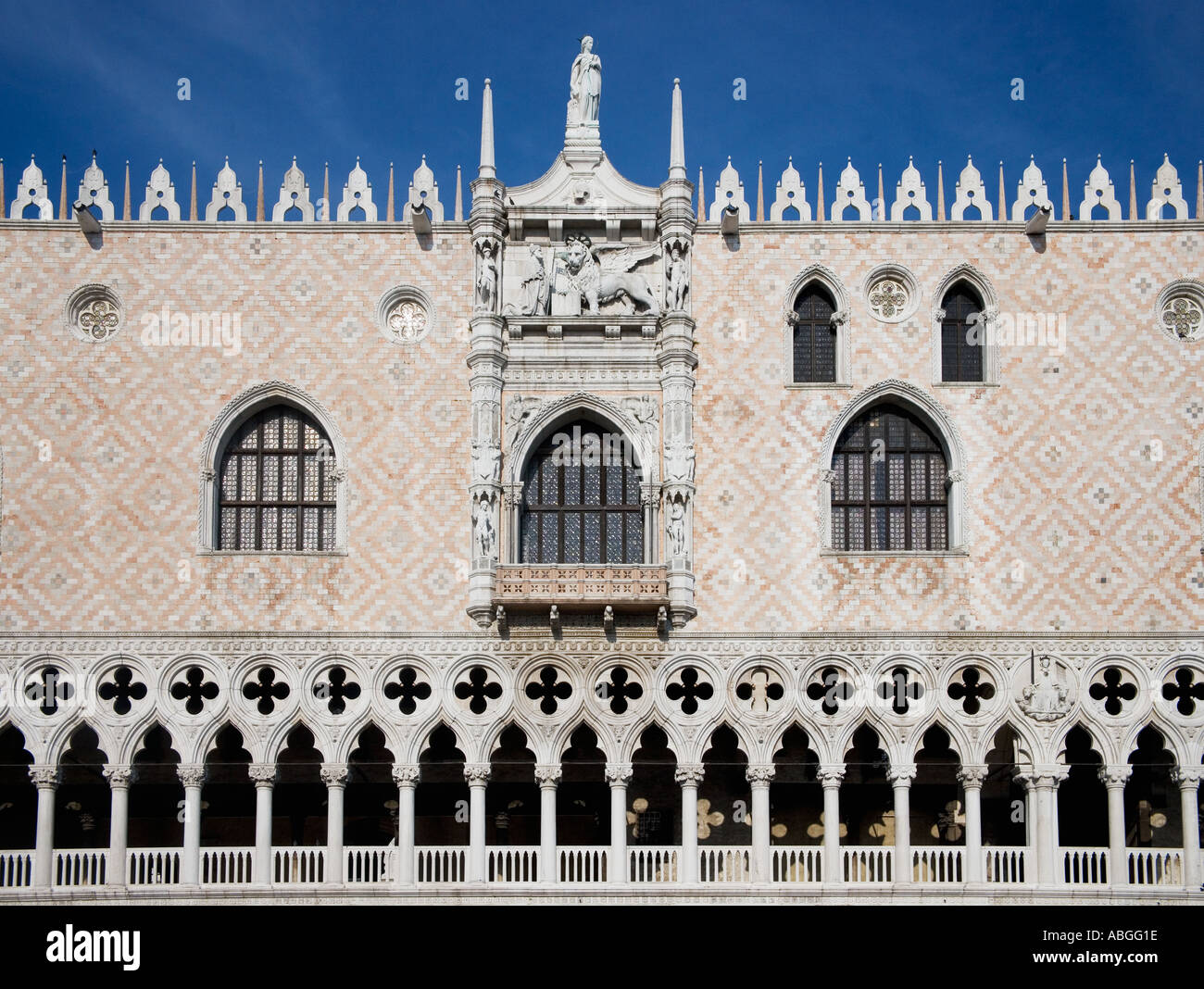 Dogenpalast am Markusplatz s Platz Piazza San Marco Venedig Italien Stockfoto