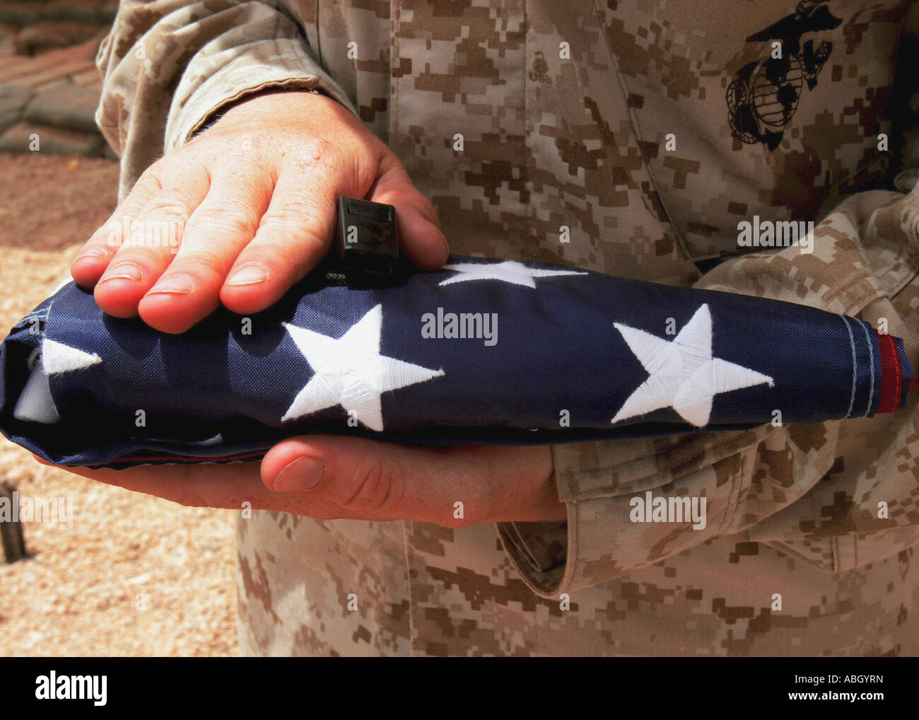 Al Asad, Irak - steht für Freiheit, stolz und Freiheit, die USA-Flagge ist ein Symbol für die Unabhängigkeit. Stockfoto