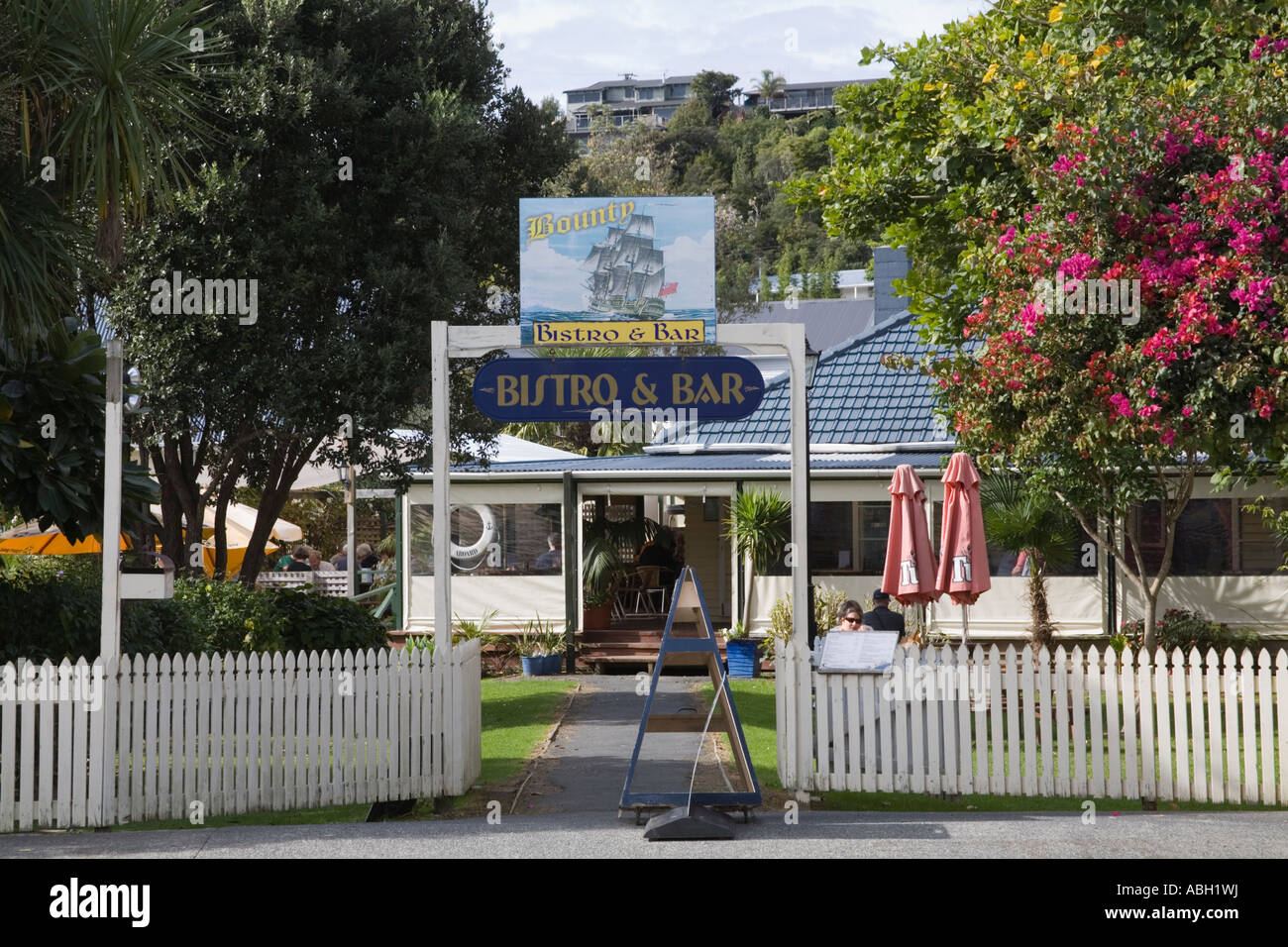 RUSSELL Bucht der Inseln NORTH ISLAND Neuseeland kann Bounty Bistro und Bar ein renommiertes Restaurant Stockfoto