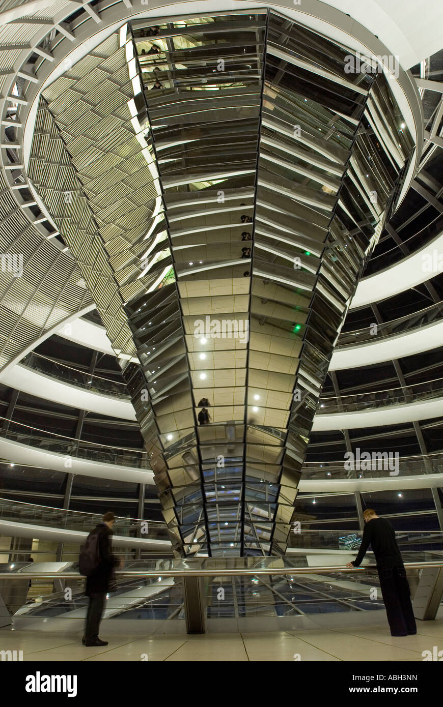 Reichstagskuppel Glass Kuppel des Reichstagsgebäudes in Berlin Deutschland Europa Stockfoto