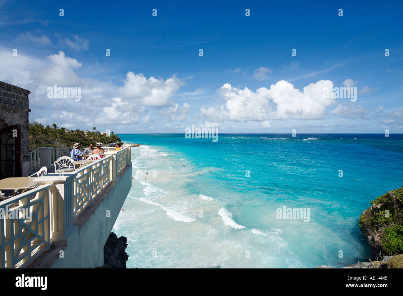 Terrasse des Crane Beach Hotel, Crane Beach, South East Coast, Barbados, kleine Antillen, West Indies, Karibik Stockfoto