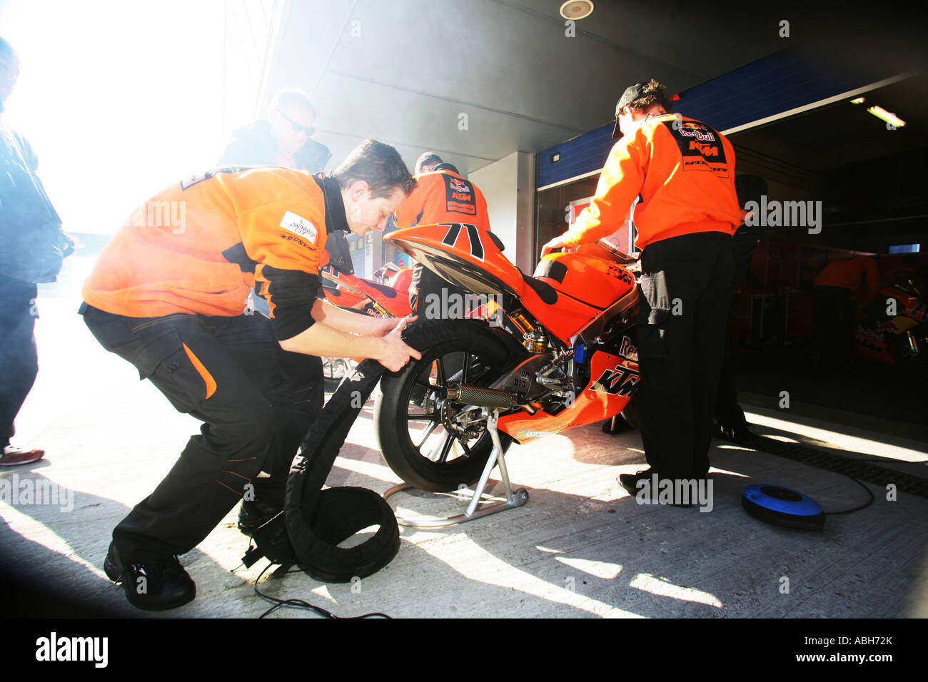 Das Team Ktm 125 Vorsaison Tests in Jerez Spanien Stockfoto