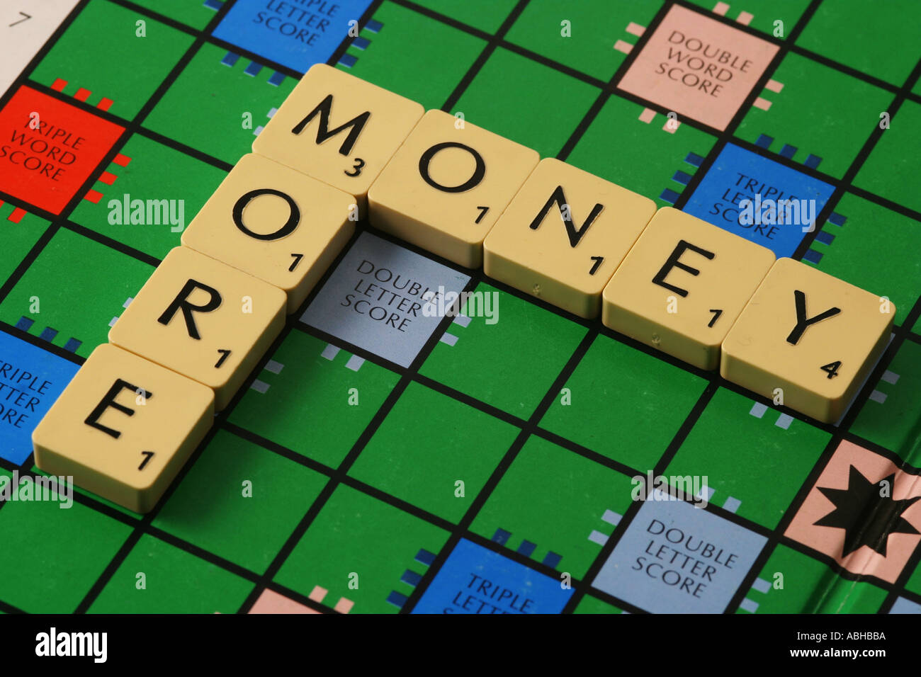 Scrabble Wort Spiel Rechtschreibung Schulden Stockfoto