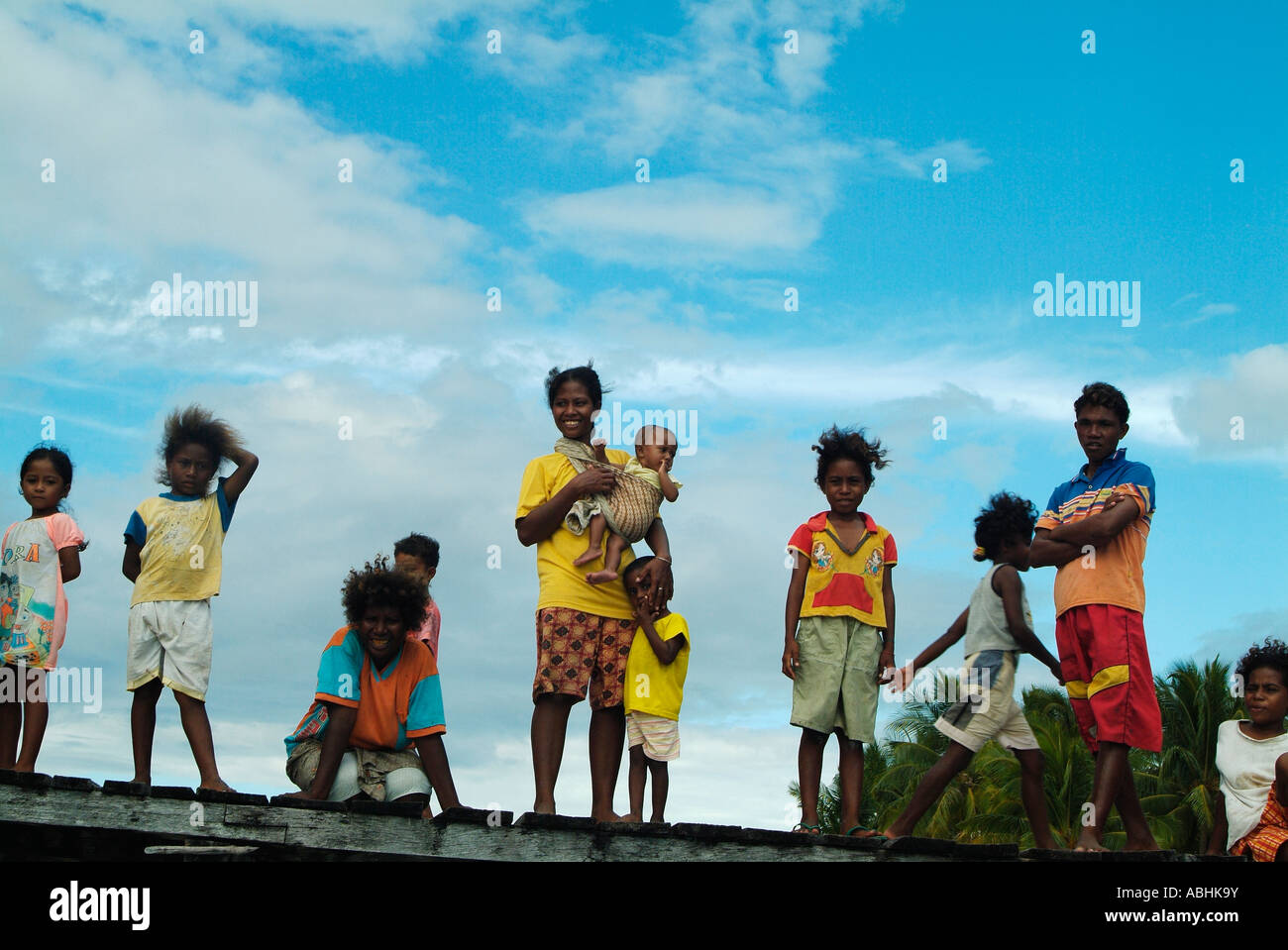 Papua Menschen freundlich von einer kleinen Insel in Raja Ampat Stockfoto