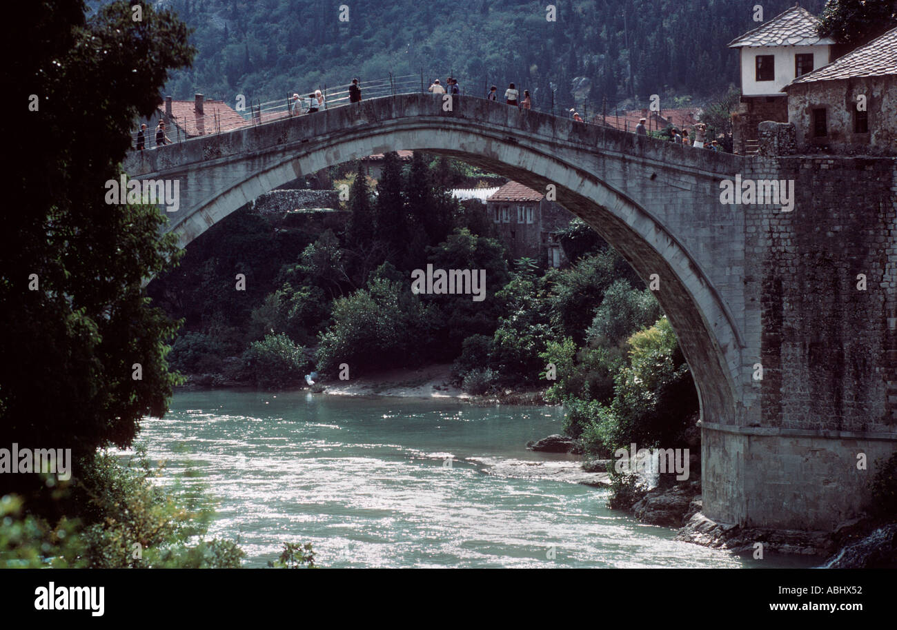 Die Brücke von Mostar im Jahr 1980 vor dem Bosnien-Krieg Stockfoto