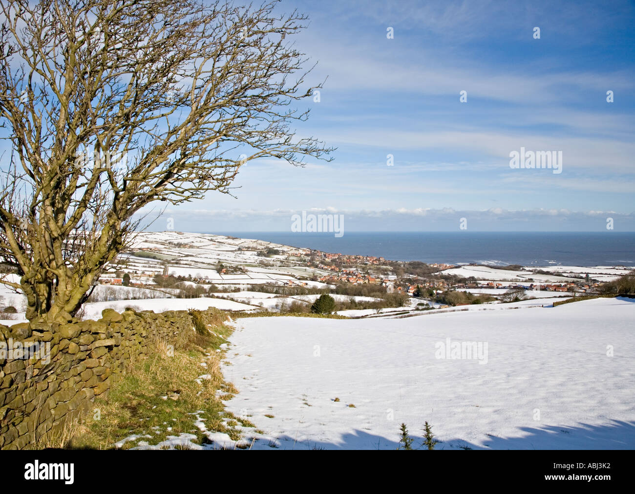 Robin Hoods Bay aus dem Westen im Winter North Yorkshire UK Stockfoto