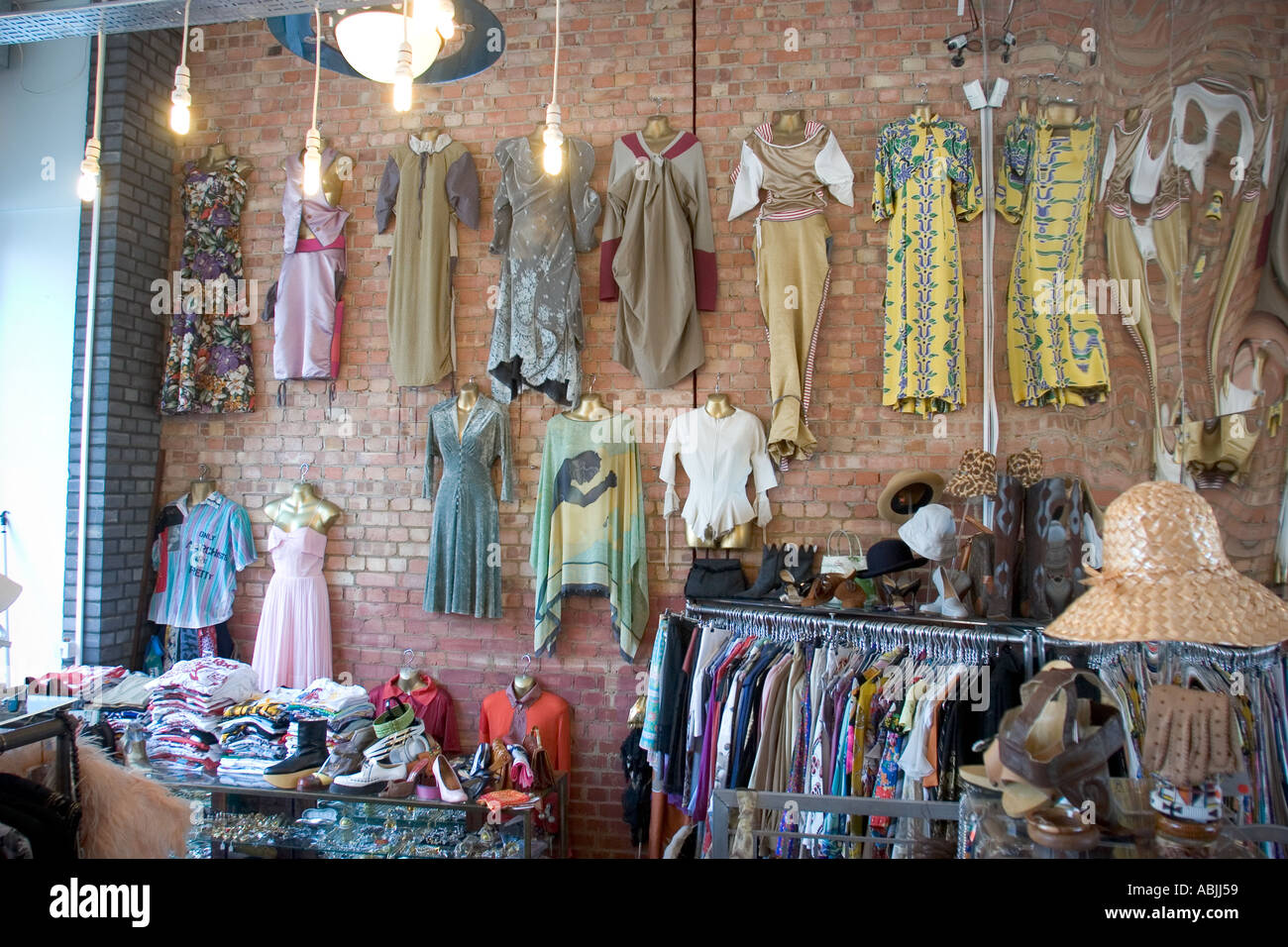 Rellik Vintage Kleidung Shop Golborne Road London Stockfoto