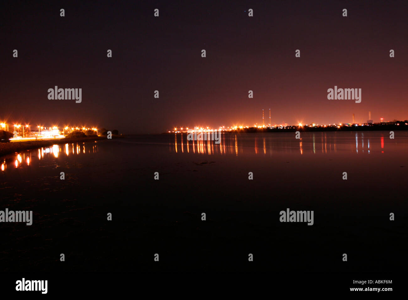 Nacht-Landschaft von Nord-Dublin bay Stockfoto