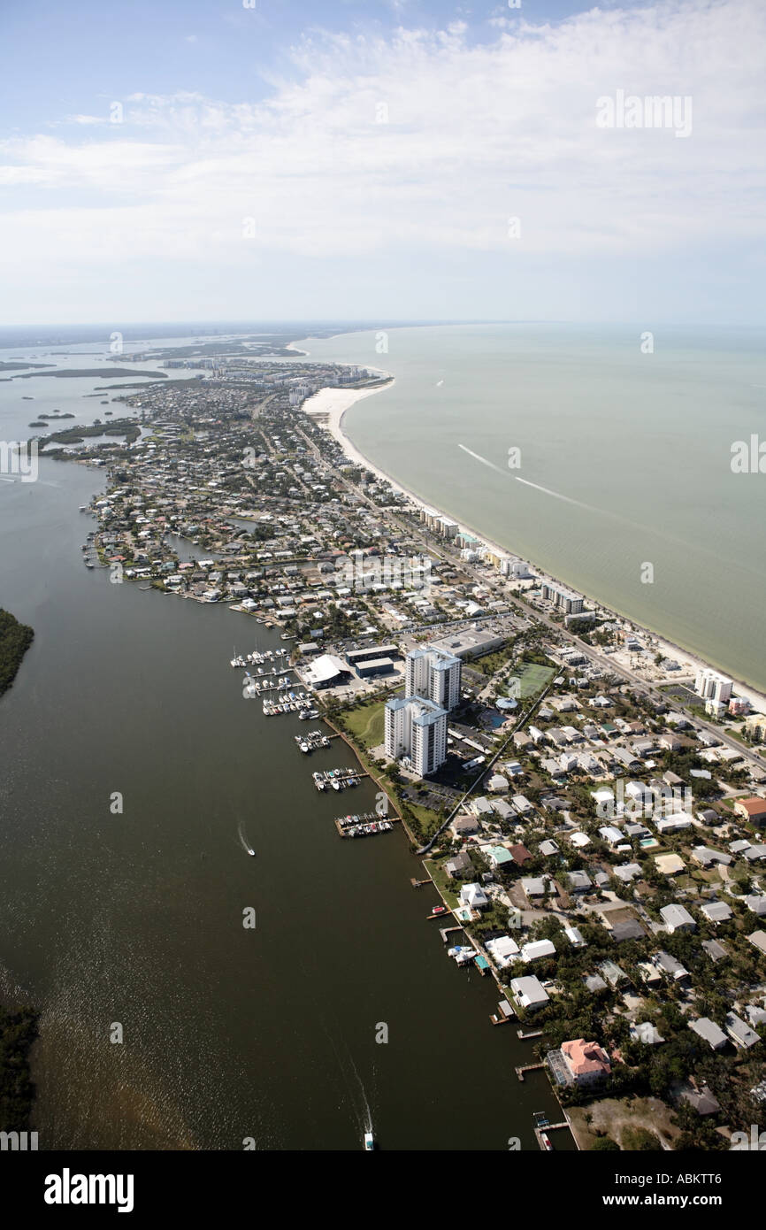 Luftaufnahme von Fort Myers Beach, Estero Island, West Coast, Golf von Mexiko, Florida Stockfoto