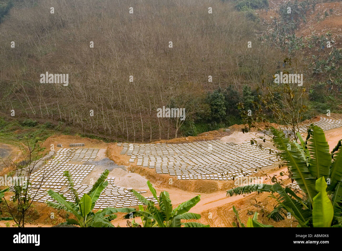 Bau eines Staudamms an der Grenze zwischen China und Vietnam Stockfoto