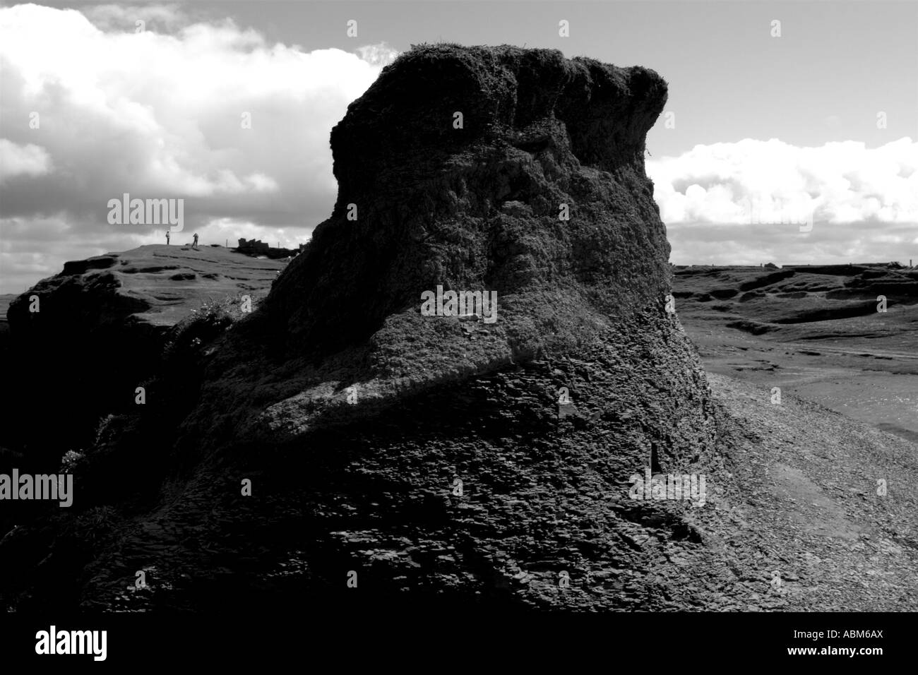 Felsigen Hügel über Klippen von Moher Irland Stockfoto