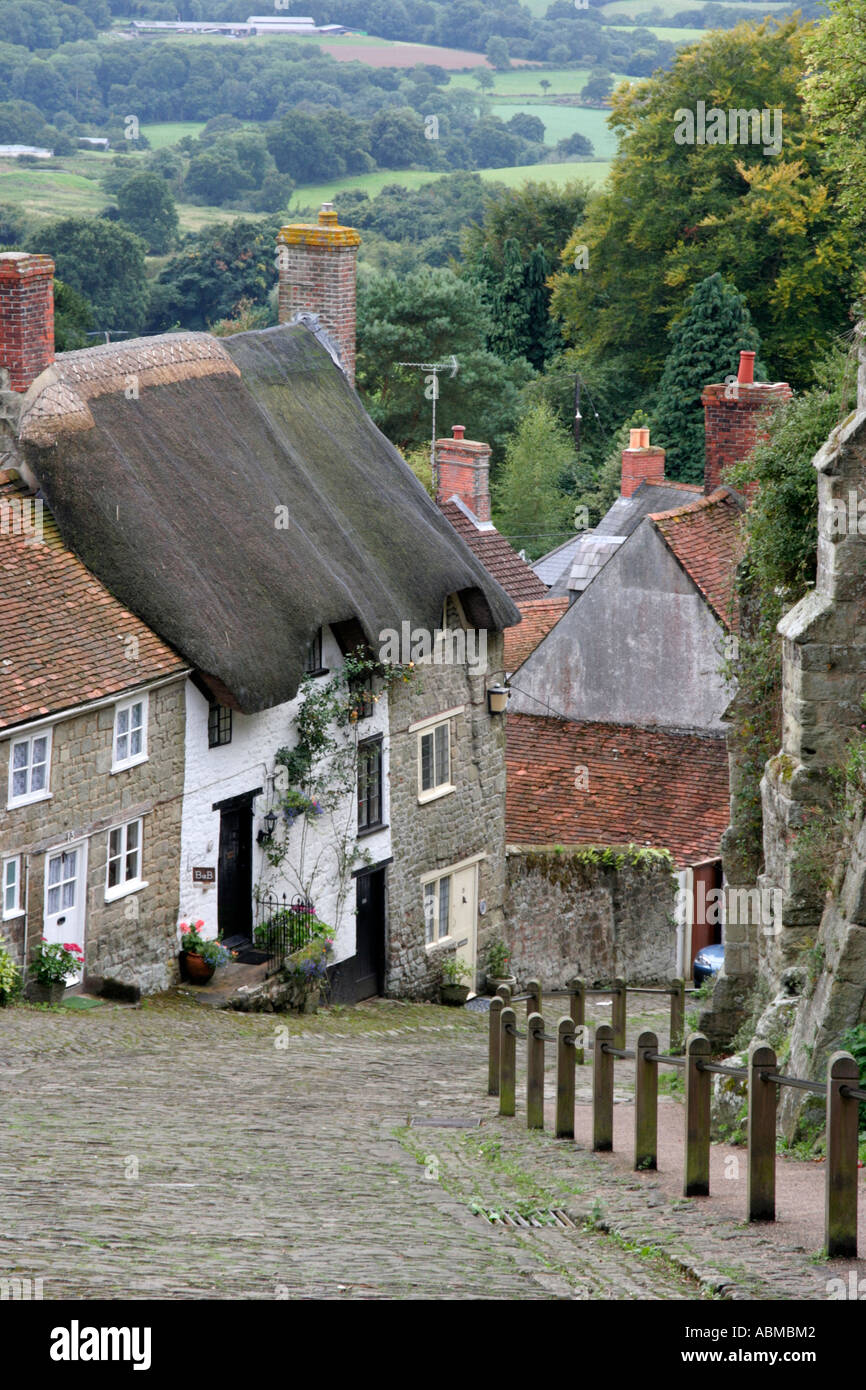 Gold Hill Shaftesbury strohgedeckten englischen Cottages Dorset-England Stockfoto